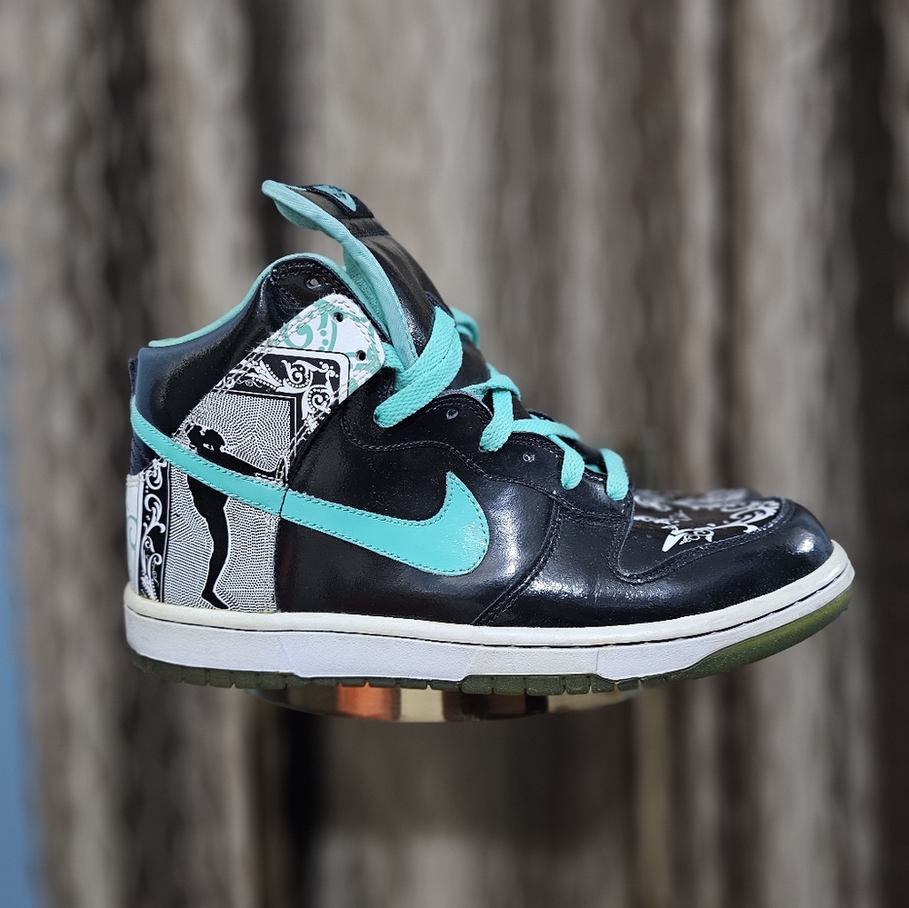 Nike Dunks High PRM Dontrelle Mens size 9